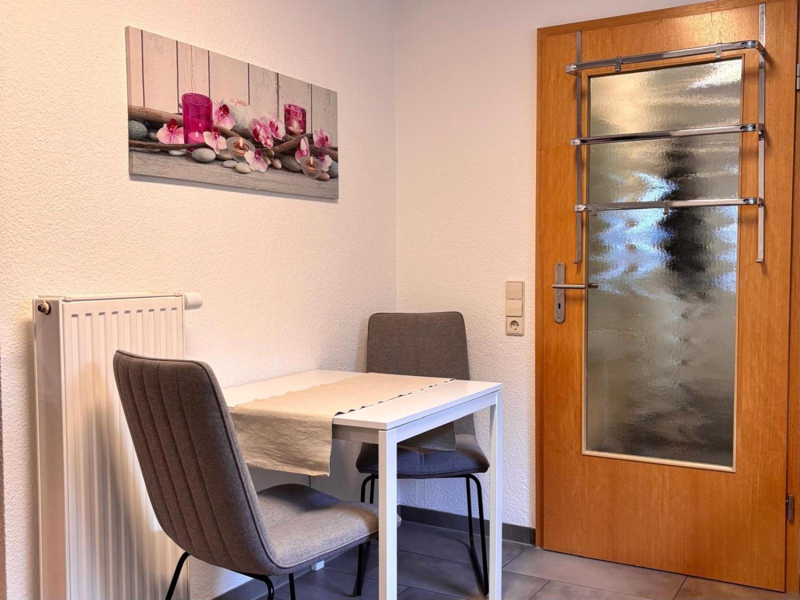 Ferienwohnung Emilia, 36Qm Münsingen Buitenkant foto