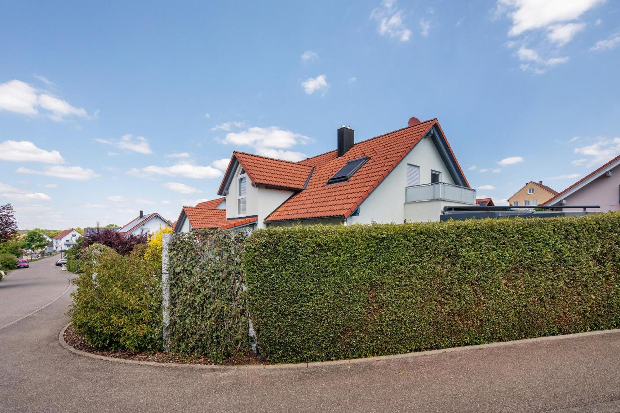 Ferienwohnung Emilia, 36Qm Münsingen Buitenkant foto